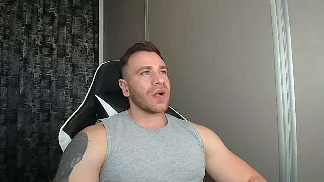 Snapshot of Thori92 chatting on 05/09/26, 04:56 Thori92 online show from 05/09/26, 04:56