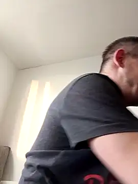 Snapshot of Ivanekkral chatting on 11/20/25, 07:19 Ivanekkral online show from 11/20/25, 07:19