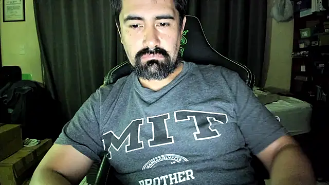 VonDoomdelToro online show from 10/28/25, 06:17