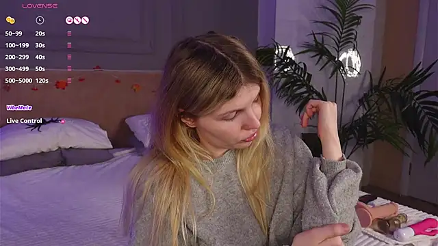  aleksa  online show from 10/21/25, 06:25