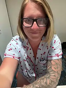 Lizzyloo online show from 02/27/26, 03:28