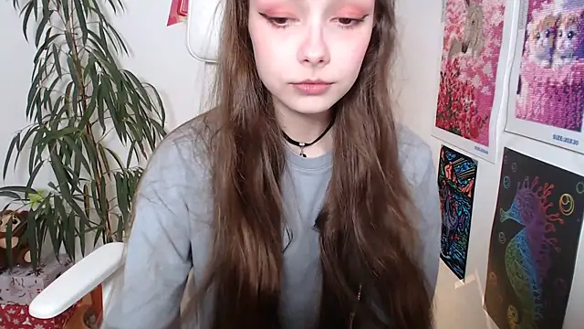 Snapshot of Michelle_Melnss chatting on 12/05/24, 05:15 Michelle Melnss online show from 12/05/24, 05:15