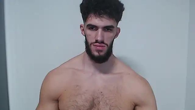 Snapshot of hiddenf chatting on 10/31/25, 12:28 hiddenf online show from 10/31/25, 12:28