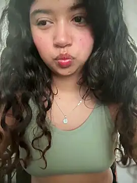 Peach Girll online show from 04/10/26, 08:02