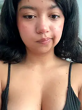 Peach Girll online show from 06/01/26, 06:42