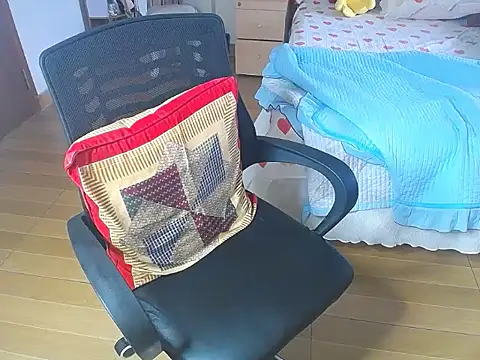 Makemypussysquirt-tsunami online show from 09/29/25, 06:51