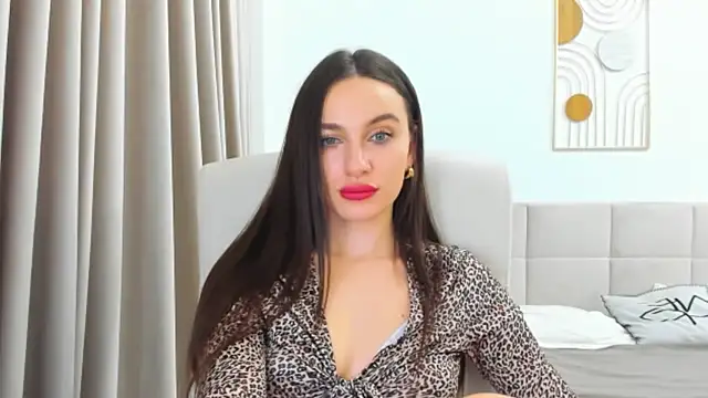 Snapshot of Sunshine_Eva chatting on 12/13/24, 08:58 Sunshine Eva online show from 12/13/24, 08:58