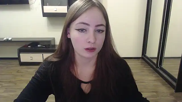 Snapshot of Laralianna chatting on 12/09/24, 04:37 Laralianna online show from 12/09/24, 04:37