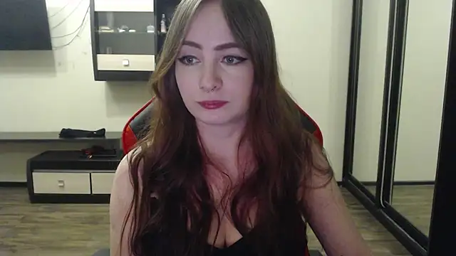 Snapshot of Laralianna chatting on 02/17/25, 09:52 Laralianna online show from 02/17/25, 09:52