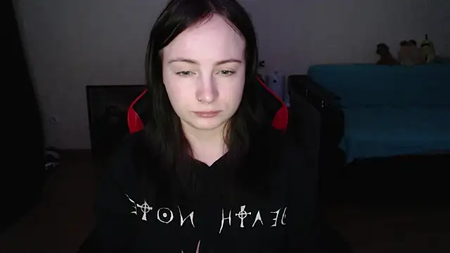 Laralianna online show from 12/13/25, 08:04