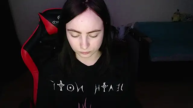 Laralianna online show from 02/13/26, 05:31