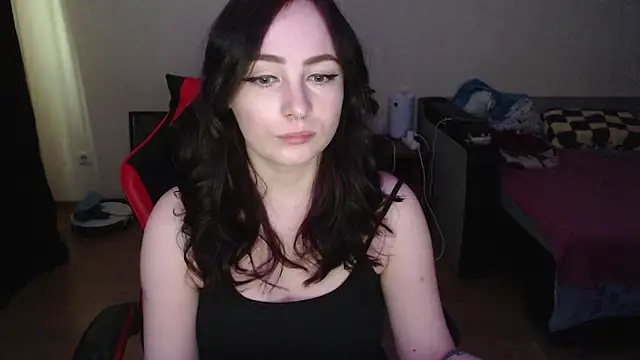 Laralianna online show from 03/19/26, 09:24