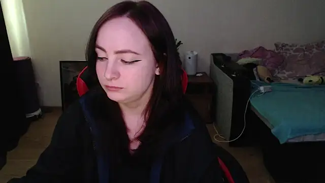 Laralianna online show from 04/27/26, 10:46