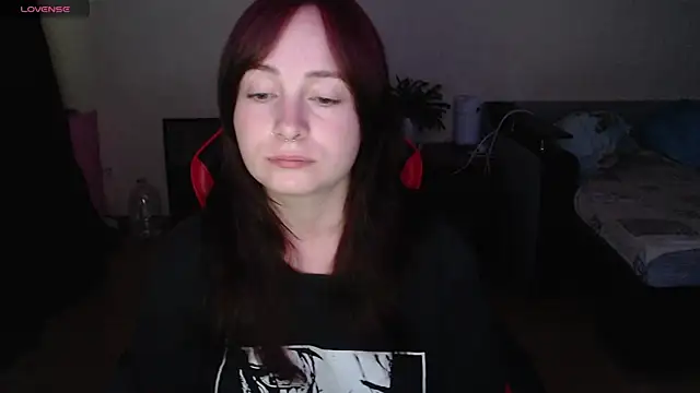 Laralianna online show from 08/04/26, 06:32