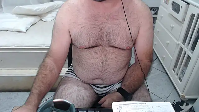 Snapshot of MysterBearMG chatting on 02/06/26, 10:46 MysterBearMG online show from 02/06/26, 10:46