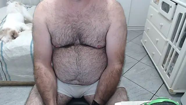 Snapshot of MysterBearMG chatting on 03/03/26, 12:06 MysterBearMG online show from 03/03/26, 12:06