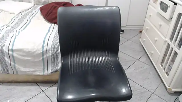 MysterBearMG online show from 04/08/26, 01:49