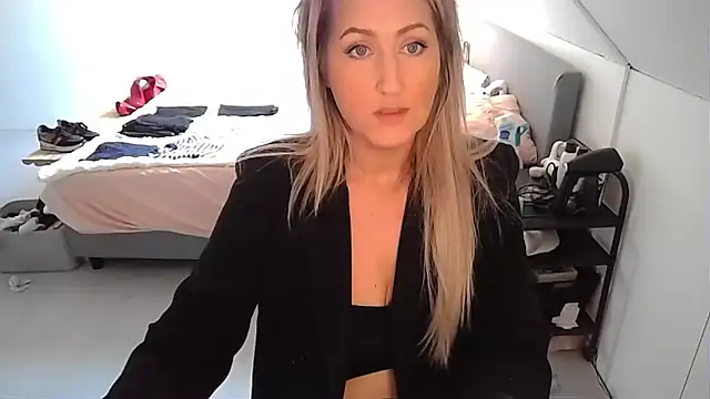 TessToy online show from 02/18/25, 11:33