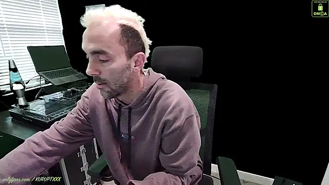 kuruptxxx live online show from 01/02/25, 08:46