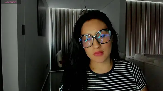 AnushaKumari online show from 12/17/25, 05:30