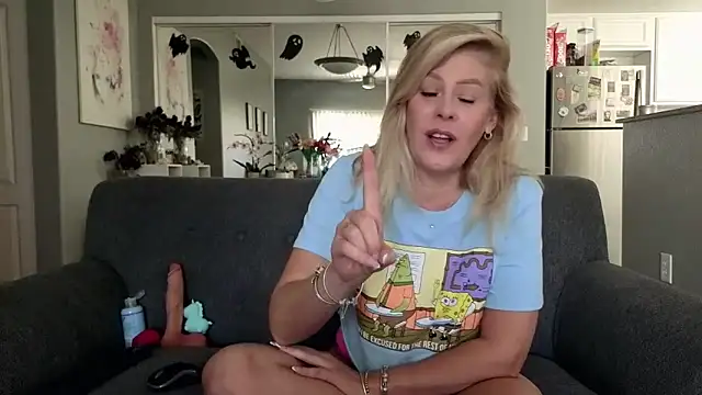 Lexi Shocker online show from 09/20/25, 05:47