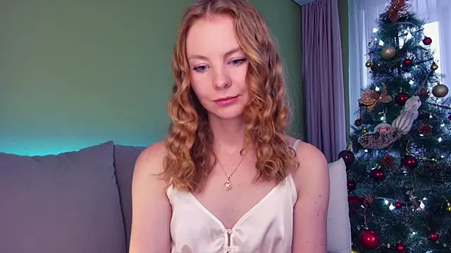 Cuddle Cat online show from 12/28/24, 11:09