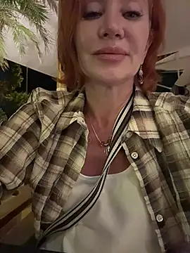Snapshot of Jullia_Moor chatting on 06/06/26, 08:13 Jullia Moor online show from 06/06/26, 08:13