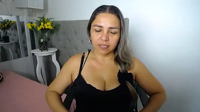 Snapshot of cum_bigass chatting on 07/11/26, 12:30 cum bigass online show from 07/11/26, 12:30