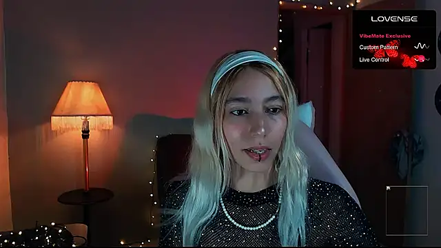 Saucy Jenn online show from 01/12/25, 01:42