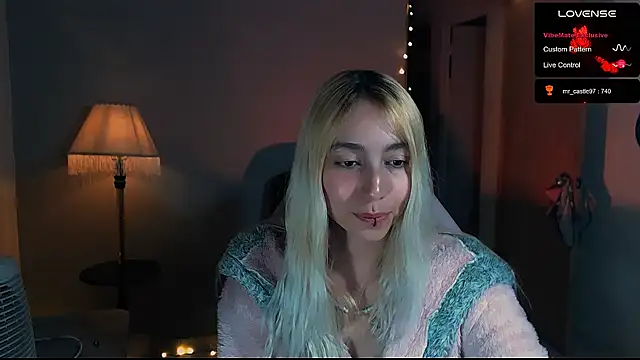 Saucy Jenn online show from 01/26/25, 06:38