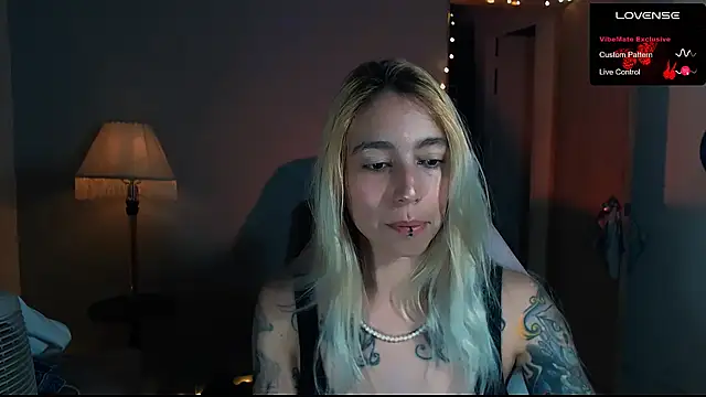 Saucy Jenn online show from 01/26/25, 10:46