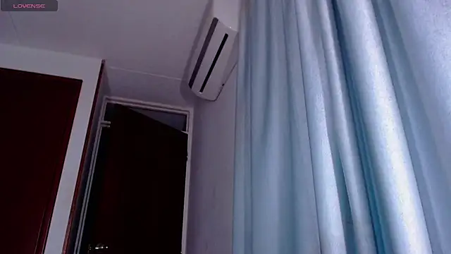 Snapshot of TastyTrap_18 chatting on 06/23/26, 03:48 TastyTrap 18 online show from 06/23/26, 03:48