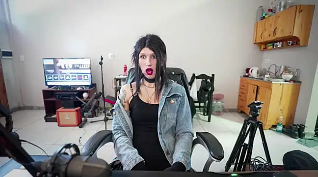 brenda nataliaok online show from 03/13/25, 07:17