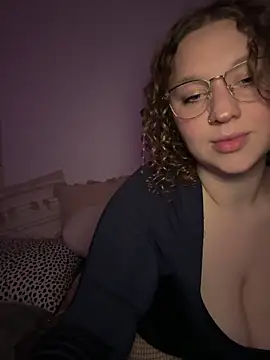 EmmieRae online show from 03/09/25, 06:11