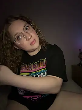 EmmieRae online show from 03/19/26, 02:37