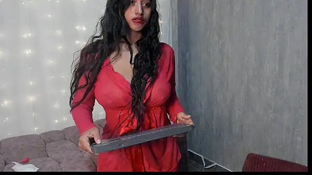 Valentinne z online show from 01/19/25, 11:56