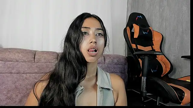 Valentinne z online show from 01/23/25, 03:54