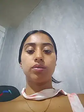 Valentinne z online show from 02/01/25, 02:02