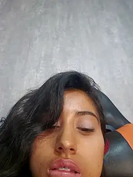 Valentinne z online show from 02/22/25, 06:28