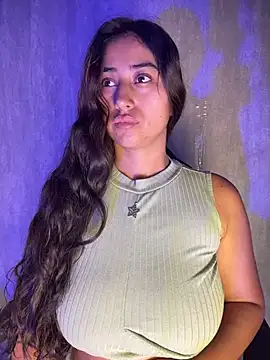 Valentinne z online show from 02/24/26, 10:57