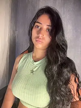 Valentinne z online show from 03/29/26, 10:59