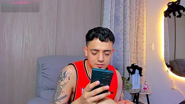 alejandro calderon1 online show from 10/30/25, 02:35