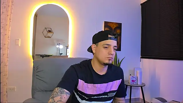 alejandro calderon1 online show from 02/22/26, 07:40