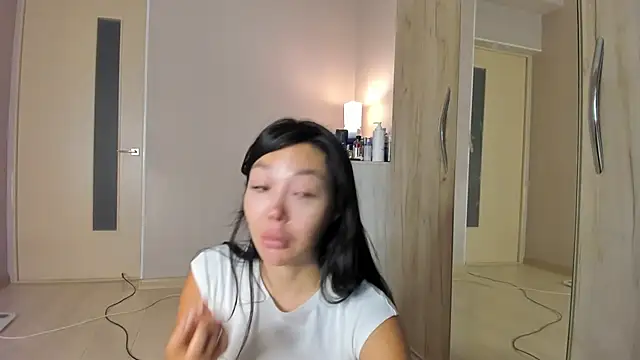 Snapshot of keiko_hot chatting on 06/14/26, 01:47 keiko hot online show from 06/14/26, 01:47