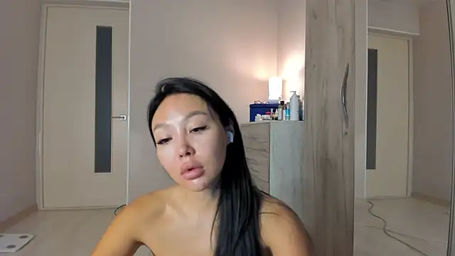 Snapshot of keiko_hot chatting on 06/15/26, 02:36 keiko hot online show from 06/15/26, 02:36