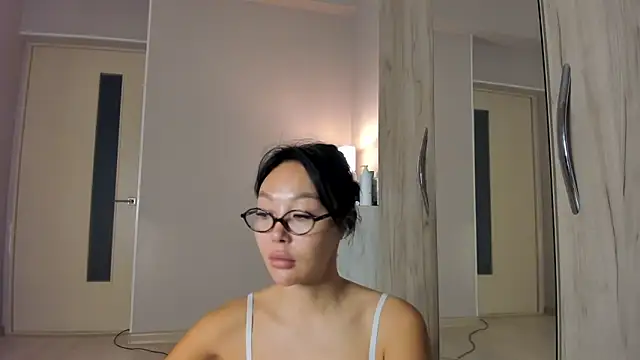 Snapshot of keiko_hot chatting on 06/16/26, 02:47 keiko hot online show from 06/16/26, 02:47