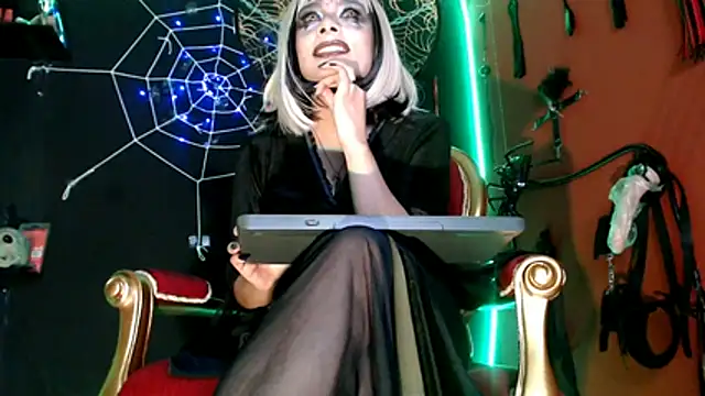 Snapshot of amy-mistress chatting on 10/26/25, 10:58 amy-mistress online show from 10/26/25, 10:58