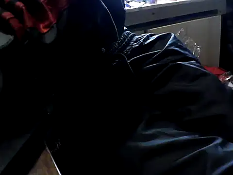 Snapshot of SkaterHun chatting on 02/06/26, 08:45 SkaterHun online show from 02/06/26, 08:45