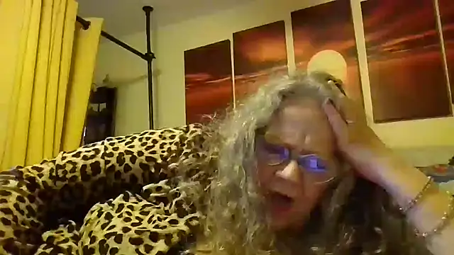 Snapshot of DestineeLoverGirl chatting on 06/16/26, 01:36 DestineeLoverGirl online show from 06/16/26, 01:36