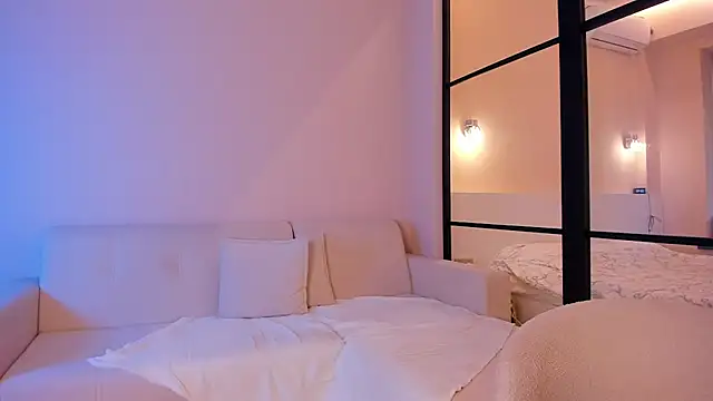 Lunaonekiss online show from 02/06/25, 02:44